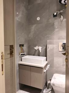 Common Bathroom Image of 2300 Sq.ft 3 BHK Builder Floor for sale in Uppal Southend, Sector 49 Gurgaon for Rs. 31000000