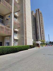 Image of 2331 Sq.ft 3.5 BHK Apartment / Flat for rent in Mahindra Windchimes, Arakere, Bengaluru for Rs. 120000