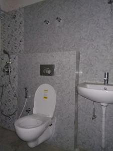 Common Bathroom Image of 1111 Sq.ft 3 BHK Apartment / Flat for sale in Prajapati Greens, Chotto Chandpur Kolkata for Rs. 5332000