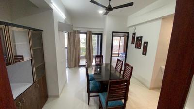 Living Room Image of 1290 Sq.ft 2 BHK Apartment / Flat for rent in Sakar Elite Apex, Mahalakshmi Nagar Indore for Rs. 40000