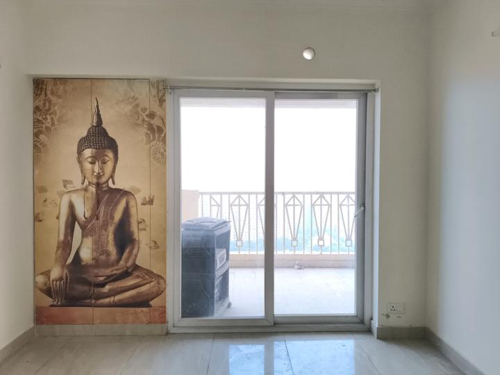 Gaur City 7th Avenue Main Image 1