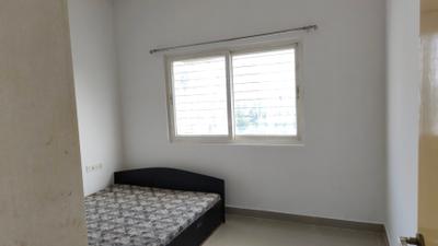 Bedroom Image of 1064 Sq.ft 2 BHK Apartment / Flat for sale in Godrej Garden City, Jagatpur Ahmedabad for Rs. 5525000