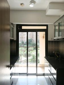 Kitchen Image of 900 Sq.ft 2 BHK Apartment / Flat for rent in Lodha Splendora Riverview, Kasarvadavali Thane for Rs. 30000