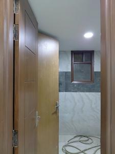 Common Bathroom Image of 1480 Sq.ft 4 BHK Apartment / Flat for sale in Sultanpur New Delhi for Rs. 12500000