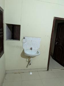 Bathroom Image of 1000 Sq.ft 2 BHK Builder Floor for rent in Sahayogi Nagar Sector I Dhanbad for Rs. 7500