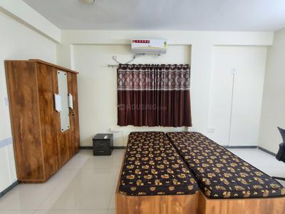 Bedroom Image of 2800 Sq.ft 4 BHK Apartment / Flat for rent in Race Course Vadodara for Rs. 55000