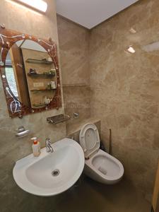 Bathroom Image of 950 Sq.ft 2 BHK Apartment / Flat for sale in Matunga East Mumbai for Rs. 38500000