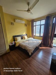 Bedroom Image of 1890 Sq.ft 3 BHK Builder Floor for rent in Sector 52 Gurgaon for Rs. 55000