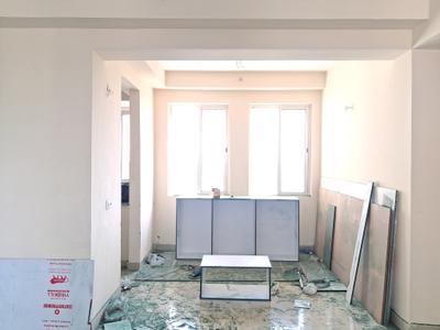 Living Room Image of 1550 Sq.ft 3 BHK Apartment / Flat for sale in Jaypee Kensington Park Apartments, Sector 133 Noida for Rs. 14500000