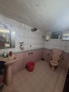 Bathroom Image of 3400 Sq.ft 3 BHK Builder Floor for rent in Palarivattom Kochi for Rs. 100000