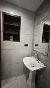 Bathroom Image of 2200 Sq.ft 3 BHK Builder Floor for rent in Sector 122 Noida for Rs. 48000