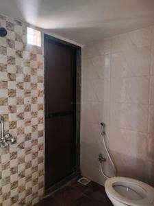 Common Bathroom Image of 900 Sq.ft 2 BHK Apartment / Flat for rent in Puraniks City Reserva Phase 1, Kasarvadavali Thane for Rs. 20001