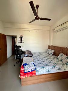 Bedroom Image of 1305 Sq.ft 2 BHK Apartment / Flat for sale in Sargasan Gandhinagar for Rs. 6100000