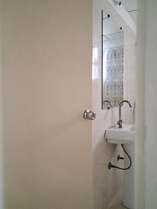 Common Bathroom Image of 1175 Sq.ft 3 BHK Apartment / Flat for sale in Gaurs 14th Avenue, Noida Extension Greater Noida for Rs. 10000000