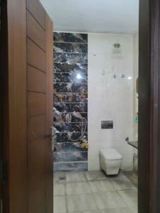 Common Bathroom Image of 2000 Sq.ft 3 BHK Builder Floor for sale in Sector 49 Faridabad for Rs. 12500000