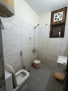 Bathroom Image of 1000 Sq.ft 2 BHK Builder Floor for sale in Swaraj Homes RWA Malaviya Nagar, Malviya Nagar New Delhi for Rs. 15105000