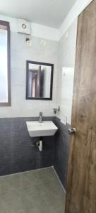 Image of 650 Sq.ft 1 BHK Builder Floor for rent in Vipul World, Sector 48, Gurgaon for Rs. 22000
