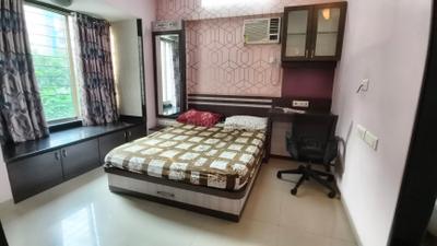 Bedroom Image of 1300 Sq.ft 3 BHK Apartment / Flat for rent in Concrete Sai Sanskar, Chembur Mumbai for Rs. 100000