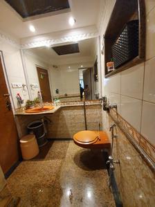 Bathroom Image of Seprate  in Juhu, Mumbai