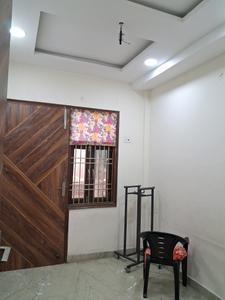 Bedroom Image of 450 Sq.ft 2 BHK Builder Floor for rent in Shastri Nagar New Delhi for Rs. 16000