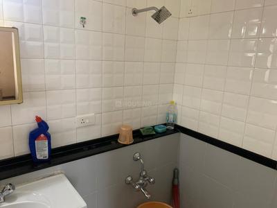Bathroom Image of 2800 Sq.ft 4 BHK Apartment / Flat for rent in Ghorpadi Pune for Rs. 67000