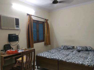 Bedroom Image of 1200 Sq.ft 3.5 BHK Apartment / Flat for rent in Mayur Vihar Phase 1 Pocket 2 RWA, Mayur Vihar Phase 1 New Delhi for Rs. 56000
