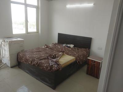 Bedroom Image of 682 Sq.ft 2 BHK Apartment / Flat for rent in Suncity Avenue 76, Sector 76 Gurgaon for Rs. 25000