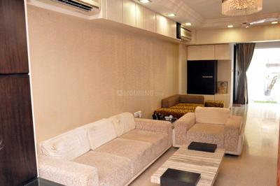 Hall Image of 4200 Sq.ft 5 BHK Independent House for sale in Juhu Abhishek Chs Ltd, Andheri West Mumbai for Rs. 160000000