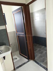 Bathroom Image of 780 Sq.ft 1 BHK Independent House for rent in Navnath Machindra Katore Swami Vivekanand Towers, Bolhegaon Suburban Ahmednagar for Rs. 6500