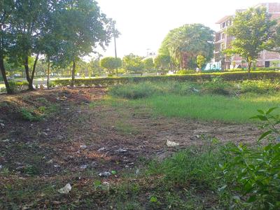 Image of 300 Sq.ft Residential Plot / Land for sale in Sector 102, Gurgaon for Rs. 100000000