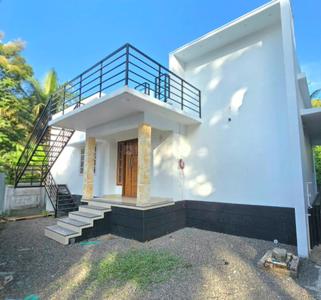 Image of 700 Sq.ft 2 BHK Independent House for sale in North Parvur, Kochi for Rs. 3500000