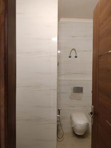 Common Bathroom Image of 1620 Sq.ft 3 BHK Builder Floor for sale in BPTP District 3, Sector 85 Faridabad for Rs. 17500000