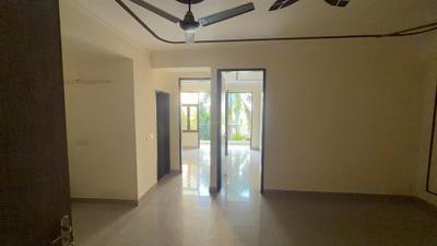 Living Room Image of 900 Sq.ft 2 BHK Apartment / Flat for rent in Palam Vihar Extension Gurgaon for Rs. 22500