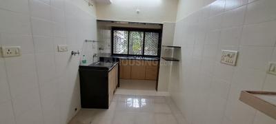 Kitchen Image of 750 Sq.ft 2 BHK Apartment / Flat for rent in Santacruz West Mumbai for Rs. 100010