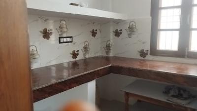 Kitchen Image of 1500 Sq.ft 2 BHK Builder Floor for rent in Jankipuram Extension Lucknow for Rs. 10000