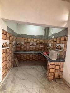 Kitchen Image of 360 Sq.ft 1 BHK Builder Floor for sale in New Ashok Nagar New Delhi for Rs. 2500000
