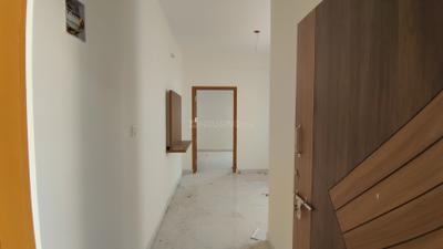 Living Room Image of 700 Sq.ft 1 BHK Builder Floor for rent in Bommanahalli Bengaluru for Rs. 20000
