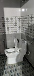 Bathroom Image of 550 Sq.ft 1 BHK Builder Floor for rent in Palam Vihar Extension West Zone RWA, Palam Vihar Extension Gurgaon for Rs. 15000