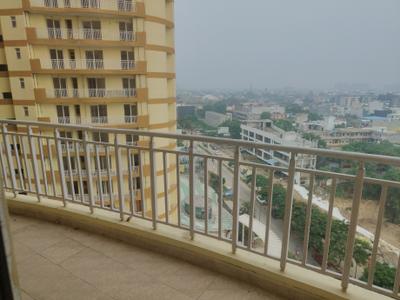 Balcony Image of 2415 Sq.ft 4 BHK Apartment / Flat for rent in Rise Organic Homes Phase 1, Mahurali Ghaziabad for Rs. 40000