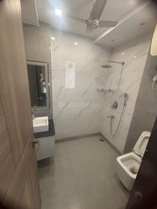 Bathroom Image of 2000 Sq.ft 3 BHK Builder Floor for rent in Kirti Nagar New Delhi for Rs. 60000