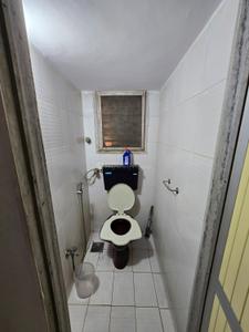 Bathroom Image of 680 Sq.ft 2 BHK Apartment / Flat for rent in Kandivali East Mumbai for Rs. 34000