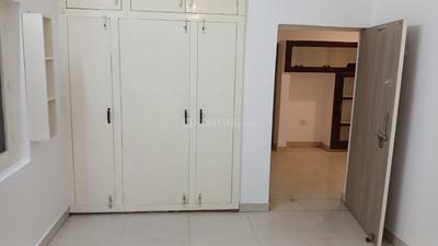 Bedroom Image of 1250 Sq.ft 2 BHK Builder Floor for rent in Indira Nagar Lucknow for Rs. 16500