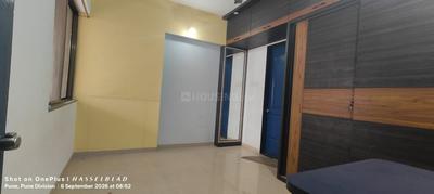 Bedroom Image of 980 Sq.ft 2 BHK Apartment / Flat for rent in Hadapsar Pune for Rs. 25000