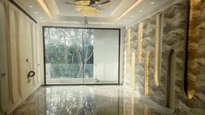 Living Room Image of 2448 Sq.ft 4 BHK Builder Floor for sale in Model Town New Delhi for Rs. 48000000