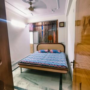 Bedroom Image of 1000 Sq.ft 2 BHK Builder Floor for rent in Lajpat Nagar New Delhi for Rs. 46500