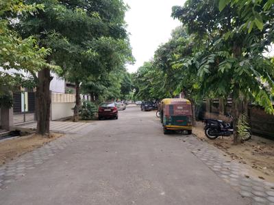 Image of 300 Sq.ft Residential Plot / Land for sale in NSG Society, Greater Noida for Rs. 50000000