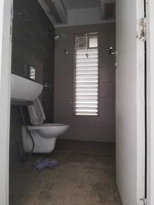 Common Bathroom Image of 675 Sq.ft 2 BHK Apartment / Flat for sale in Merlin Verve, Tollygunge Kolkata for Rs. 9400000