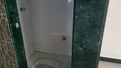 Bathroom Image of 375 Sq.ft 1 BHK Apartment / Flat for rent in Vashi Navi Mumbai for Rs. 24000