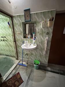 Bathroom Image of 3600 Sq.ft 10 BHK Independent House for sale in Bakalpur Mathura for Rs. 42000000