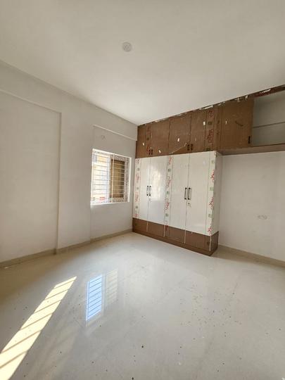 Home track Bedroom 1